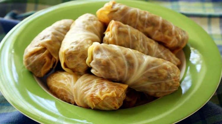 बंद गोभी के रोल्स / Cabbage Rolls