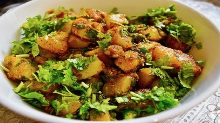 आलू की सब्जी कैसे बनाते है / How To Make Aaloo Fry